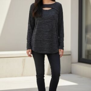 EUC Juicy Couture Sz. XL Black/Gray Long Sleeve Pullover‎ Top.